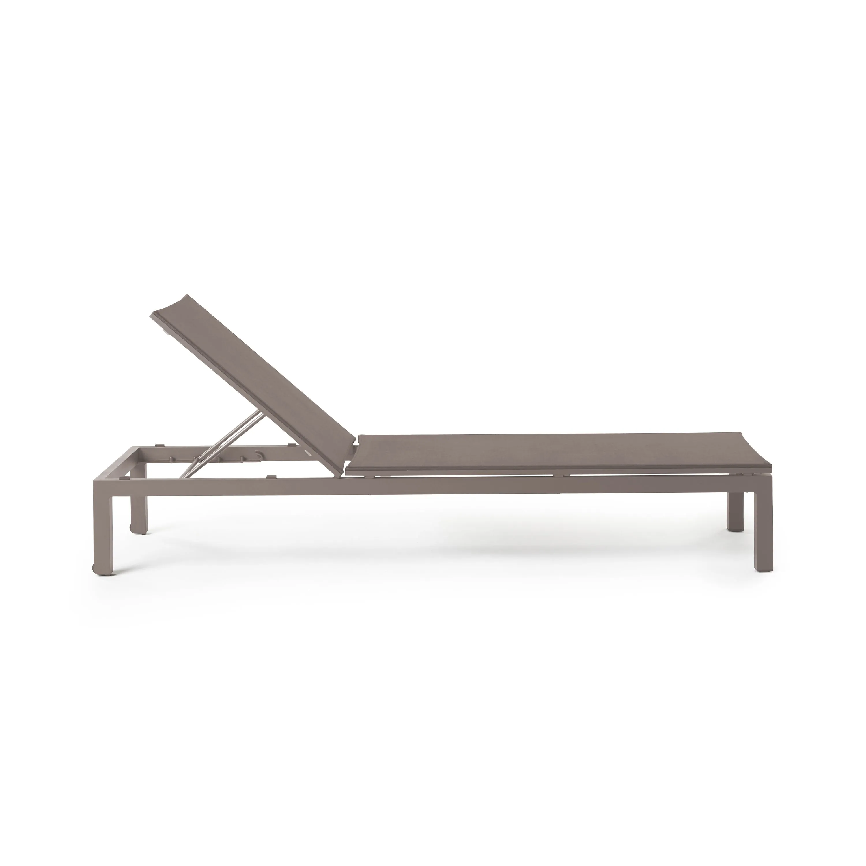 Belvedere Chaise in Quartz Grey Aluminum and Latte Mesh