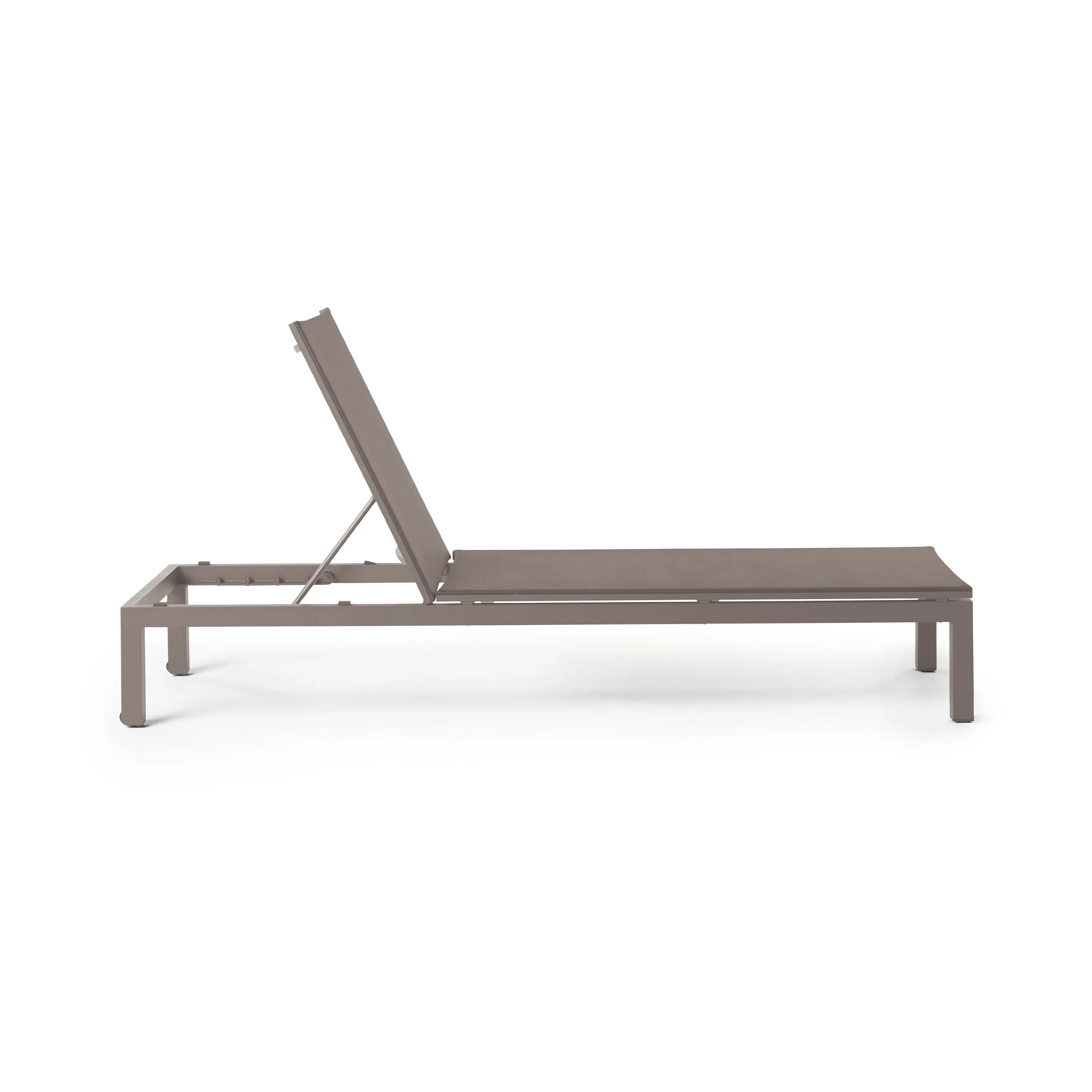 Belvedere Chaise in Quartz Grey Aluminum and Latte Mesh