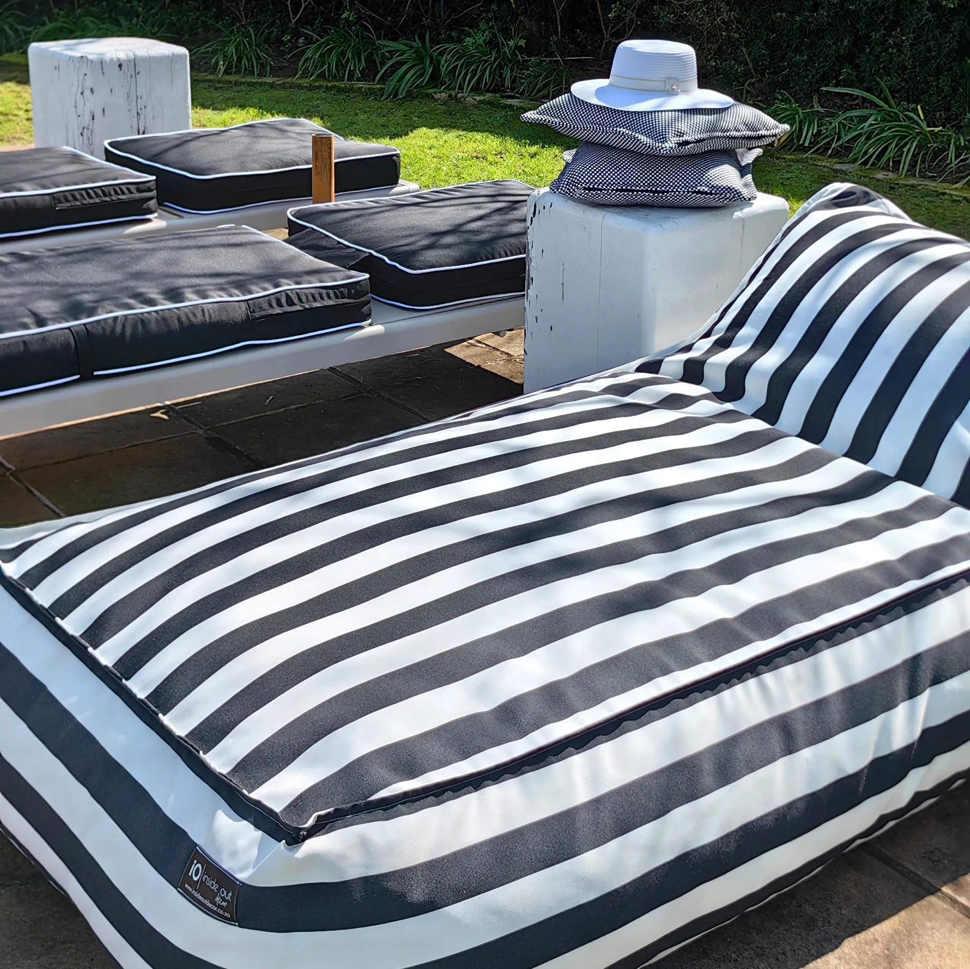 Daybed Loungers