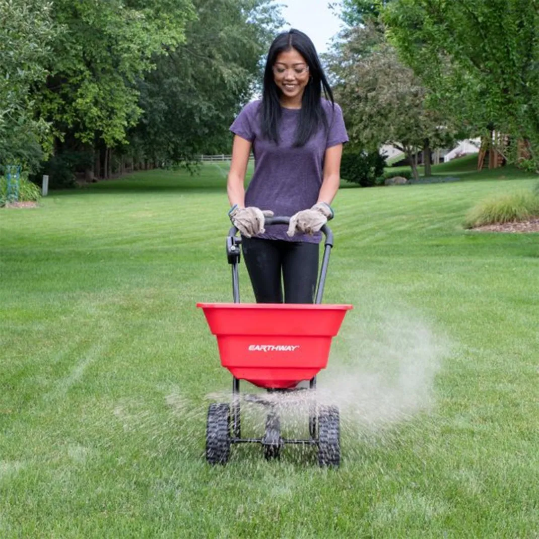 Earthway broadcast walk-behind seed & fertiliser spreader 35kg