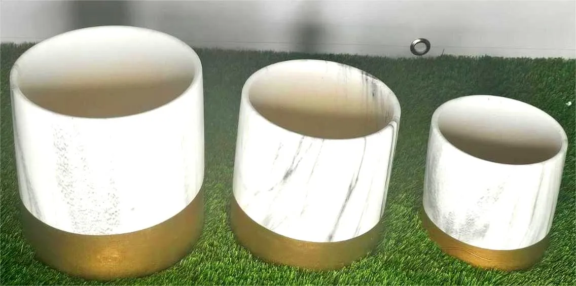 Golden bottom pot / Small table pot