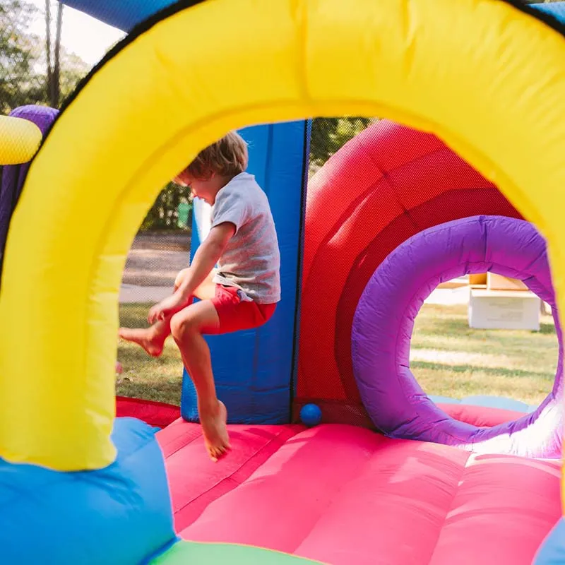 KidWise Lucky Rainbow Bounce House