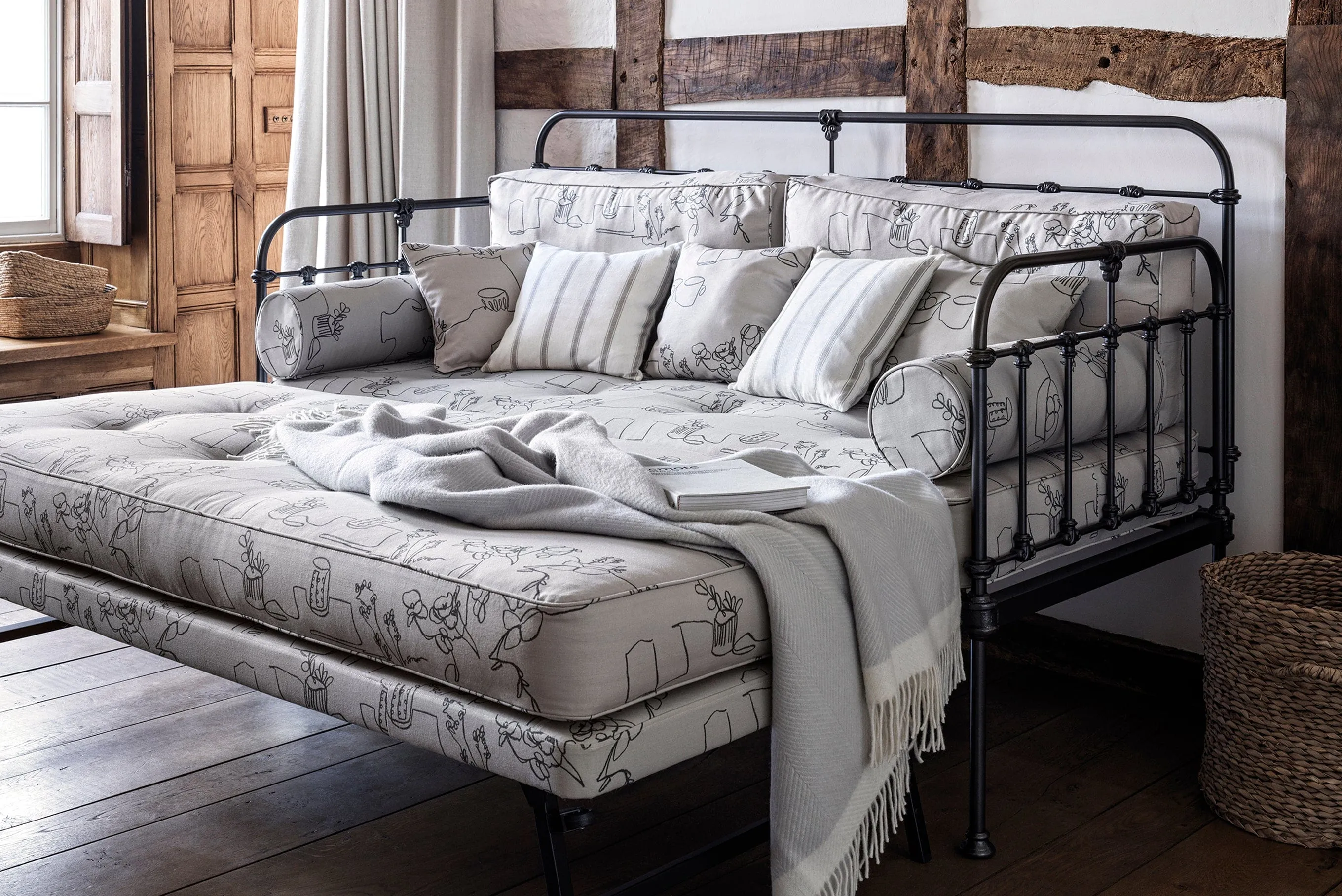 Maud Daybed