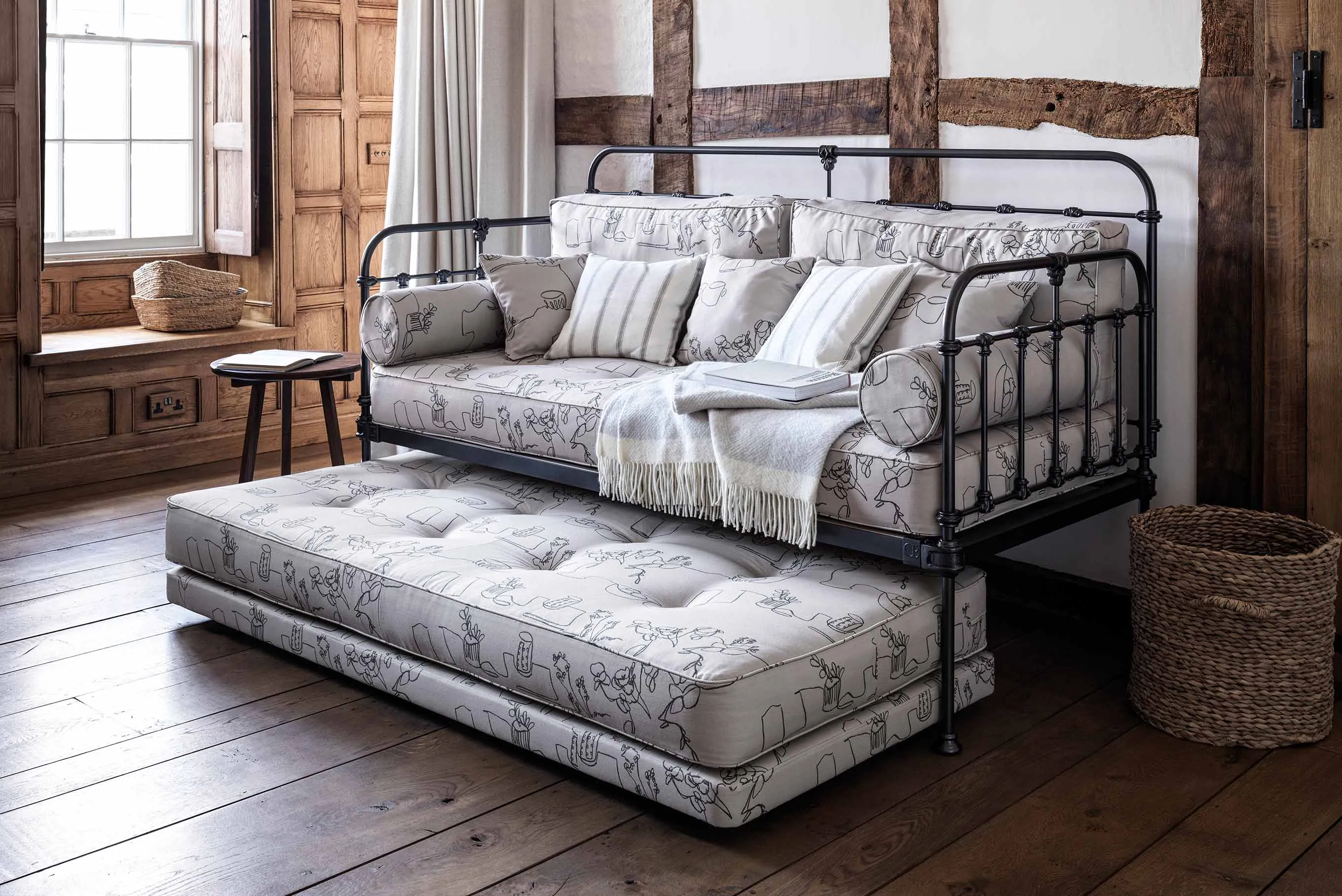 Maud Daybed