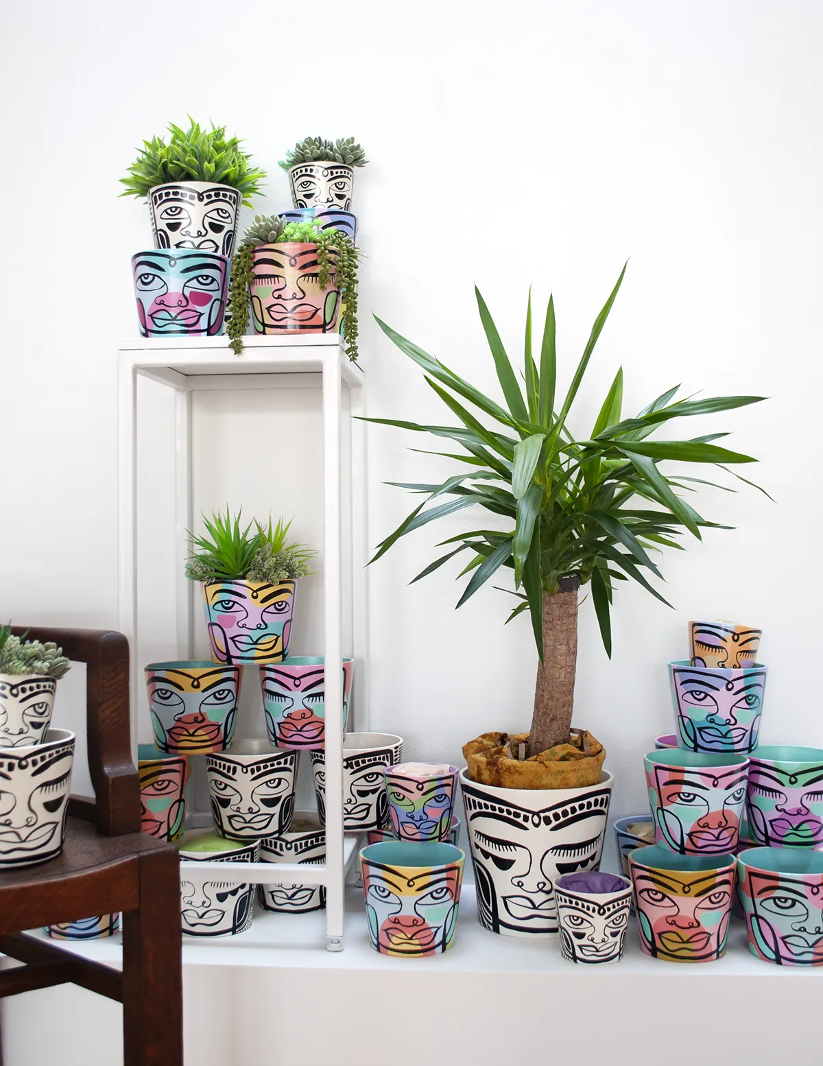 Medium Peace Planter (m76)