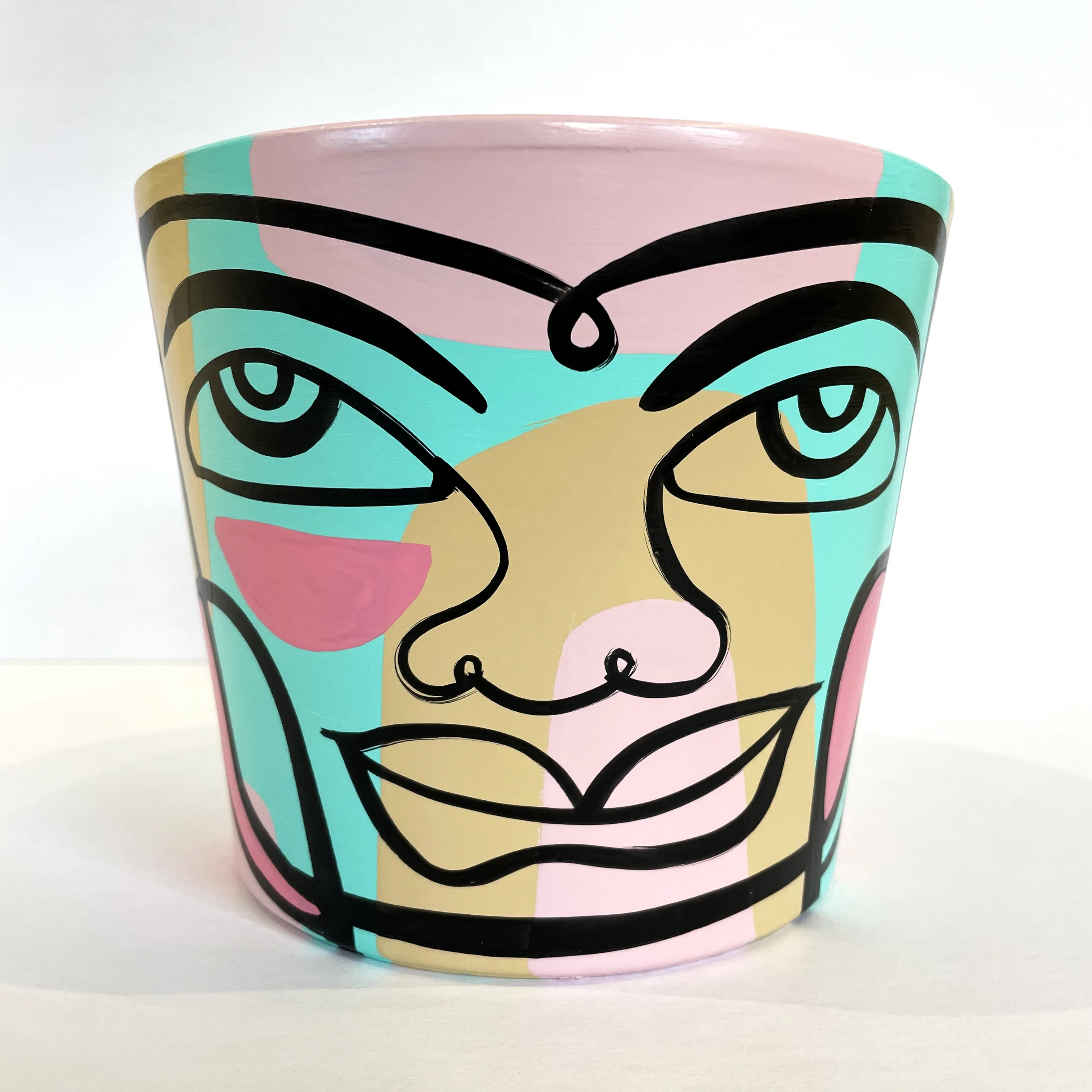 Medium Peace Planter (m76)