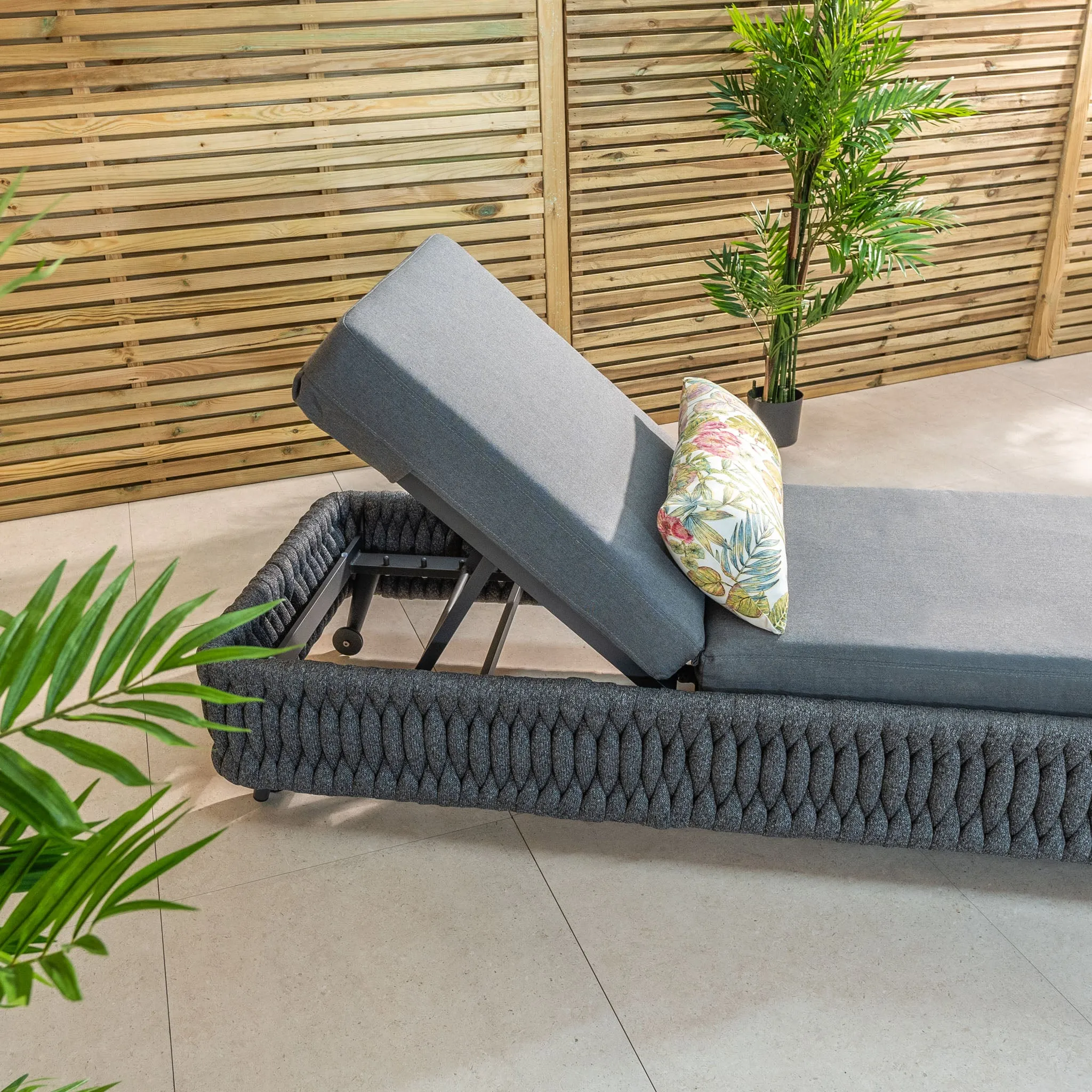 Palma Rope Sun Lounger in Grey