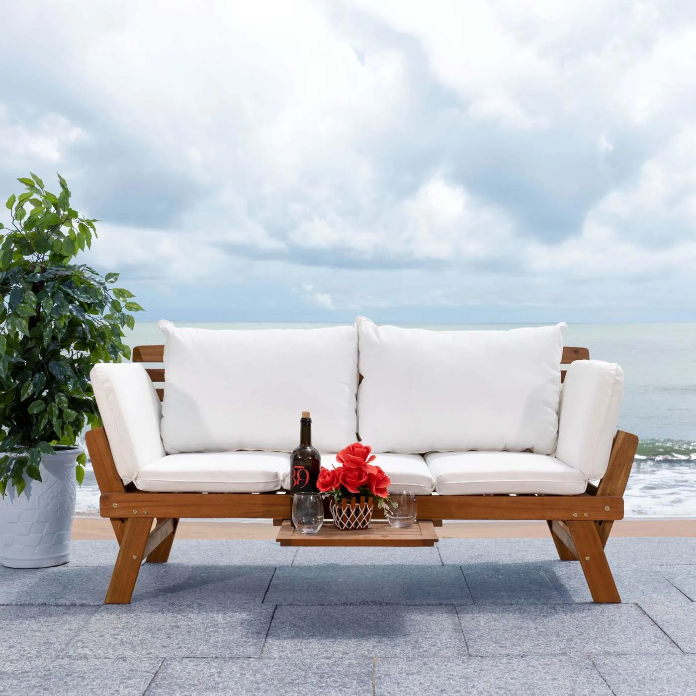 Safavieh Emely Outdoor Daybed , PAT7300