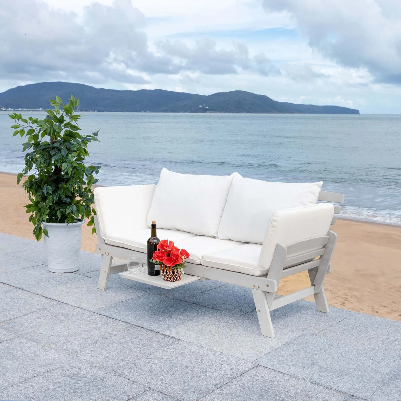 Safavieh Emely Outdoor Daybed , PAT7300