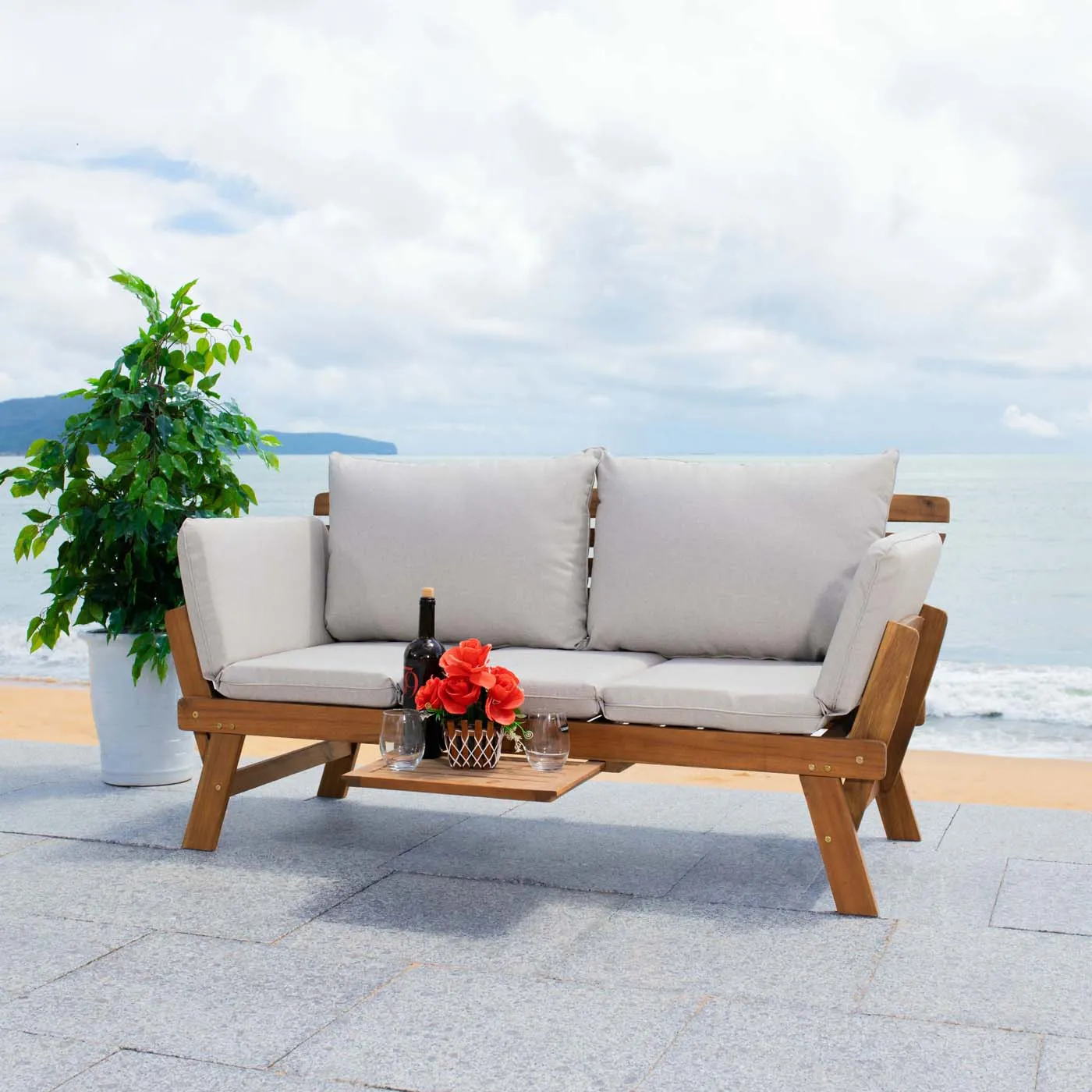 Safavieh Emely Outdoor Daybed , PAT7300