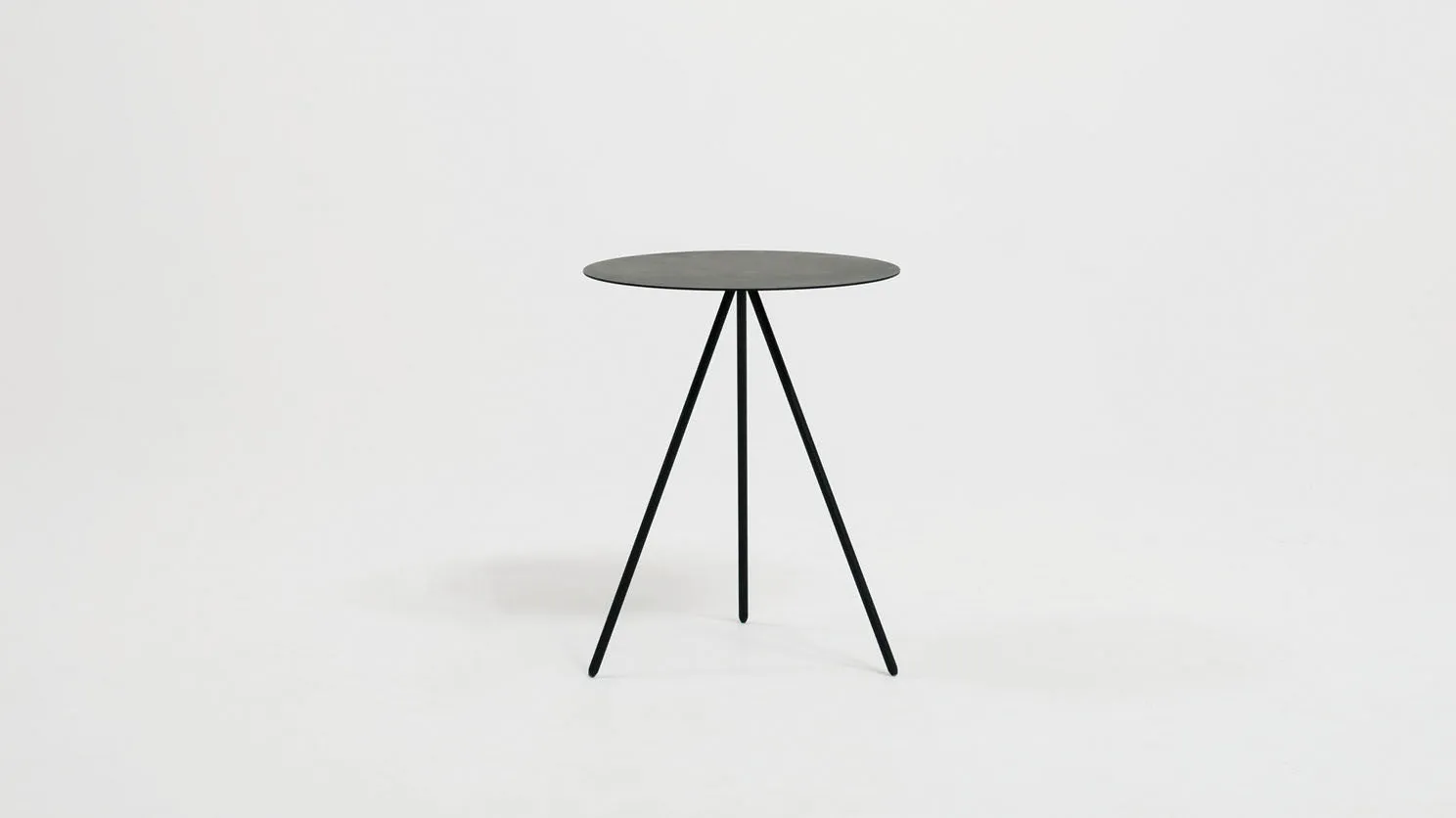 taaj end table